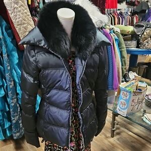 Women's Black Puffer Jacket with Faux Fur Collar